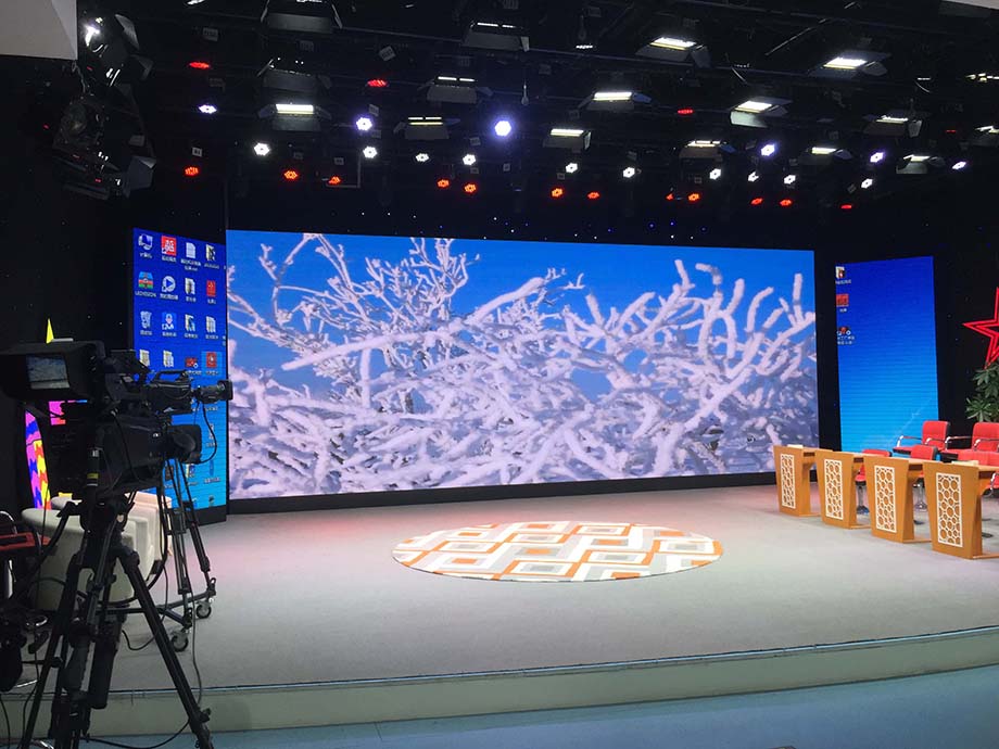 济南市教育电视台演播厅.JPG